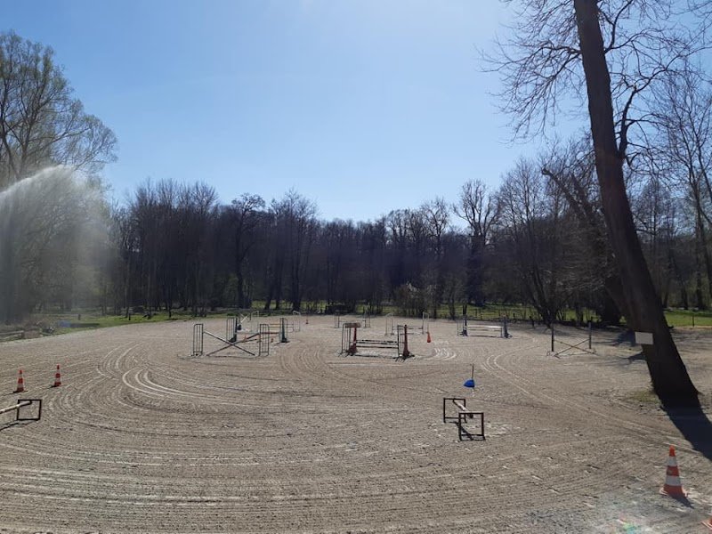 Les Écuries du Val Fleuri