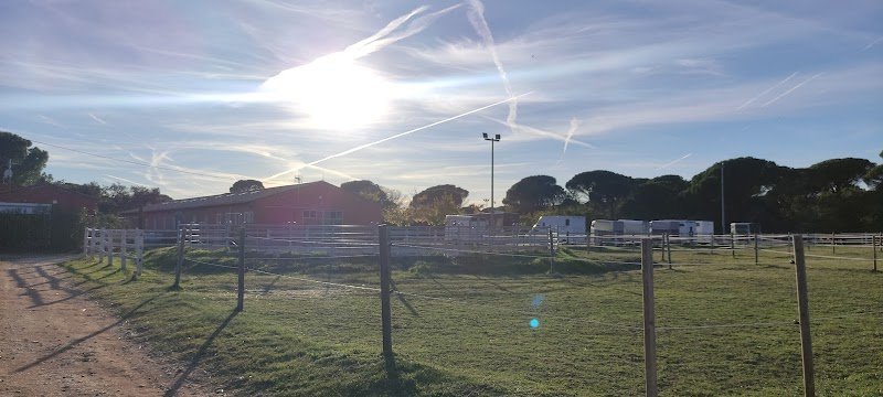 ECURIE des MOURESSES - photo 2