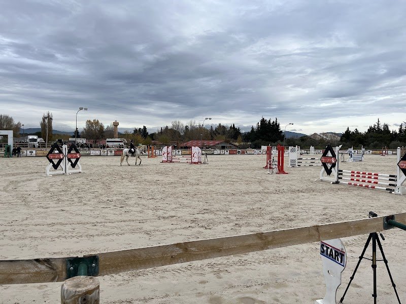 Ecuries Gombert Guillaume - photo 2