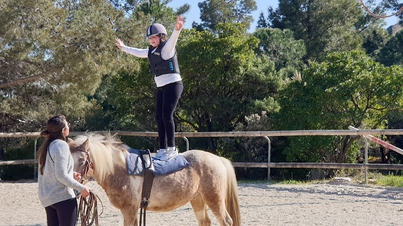 Les Ecuries de l'Eau Blanche - photo 1