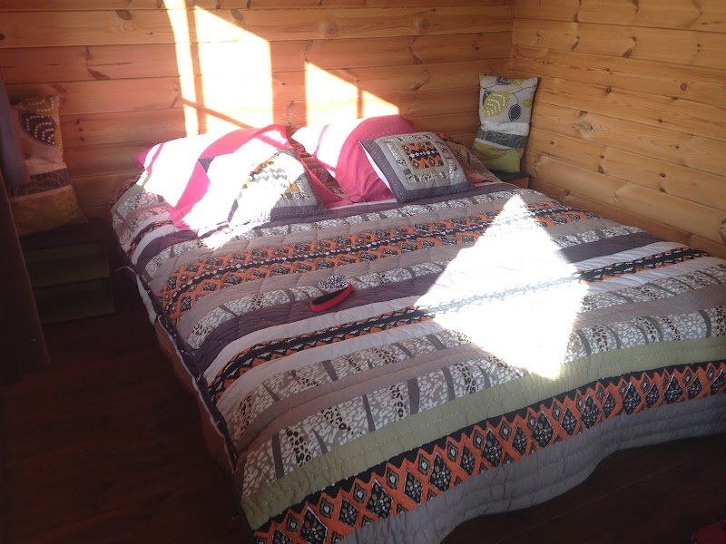 RELAIS PUITS DE RIQUIER : gîte d'étape cabanes Var Verdon Relais Cheval/motos éco-lieu - photo 2