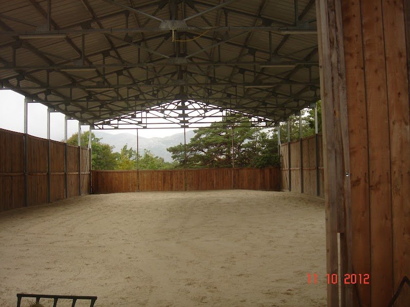 Ecurie de Pers - photo 1