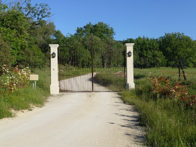 Ecurie de Mirabeau - photo 1