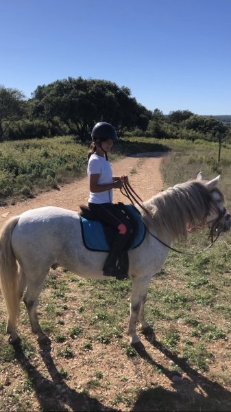 À cheval Écuries du Mas des Montagnons