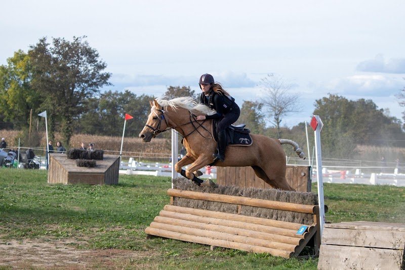 Ecuries des Balmettes - photo 1