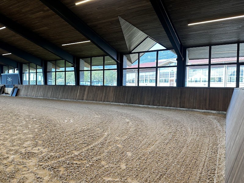 Jiva Hill Stables - photo 3