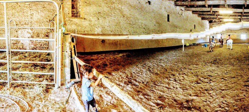 LES ÉCURIES DE CIRCÉ