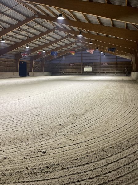 Sarl Ecurie Du Quincieux - photo 1