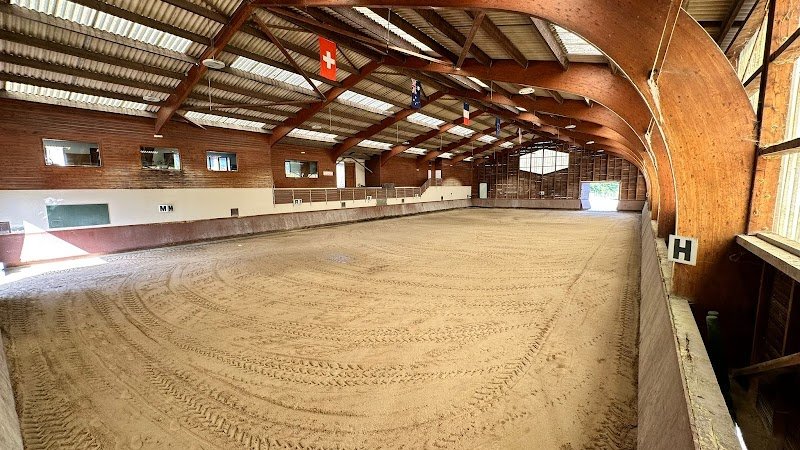 M&L Dress Stable - photo 1