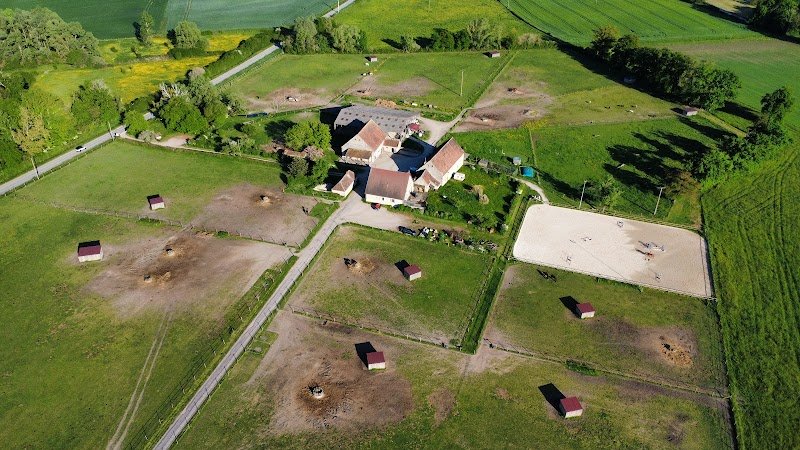 Écurie du Val de Sioule (ex-Éperon de Verneuil) - photo 1