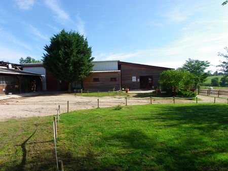 Les Ecuries de Montvaltin - photo 1