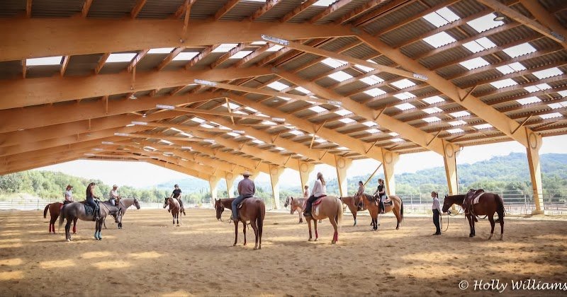 Vano stables - photo 1