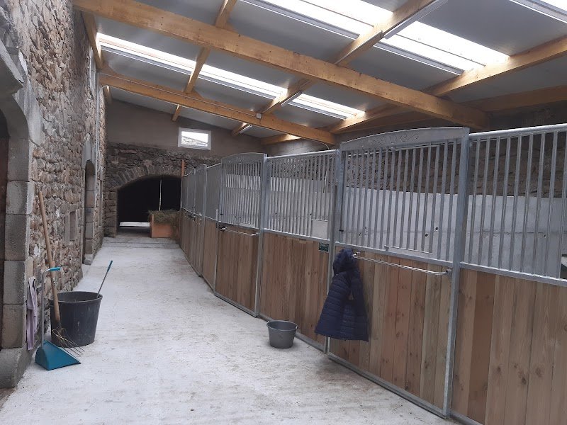 Écurie de Combeneyre - photo 1