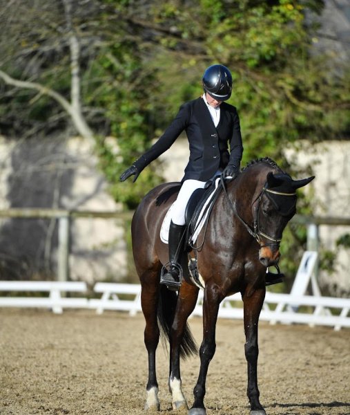 Haras du Lin Rouge - Nina VIAL Cavaliere et Instructrice d'équitation - photo 1