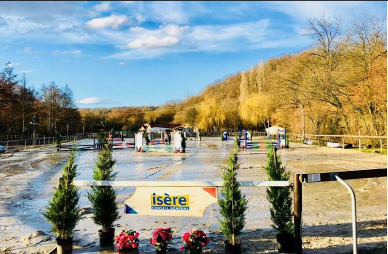 Les Écuries du Centaure - photo 1