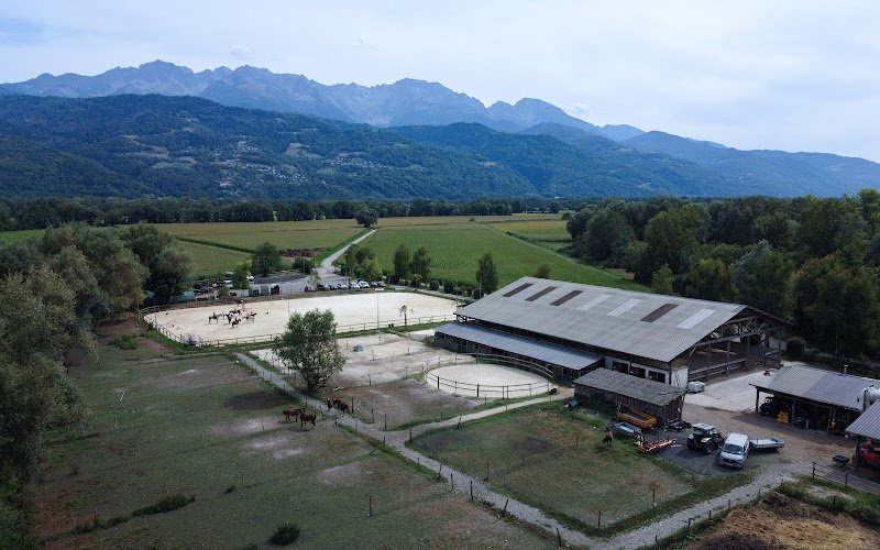 Ecurie de Montfort - photo 1