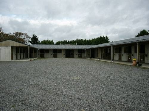 Ecurie Roche - photo 1