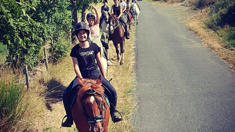 Ecuries Giraud Alain et Amélie - photo 1