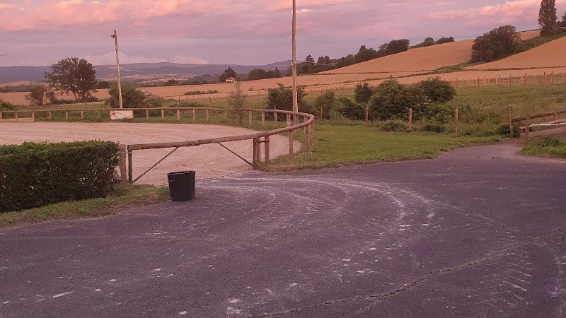 Ecurie CRD - photo 1