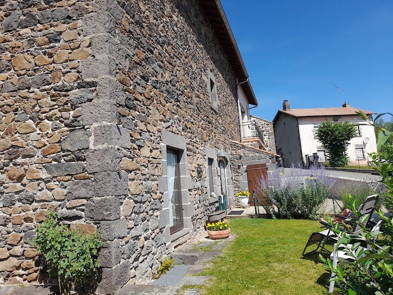 L'écurie de chez Vialard - photo 1