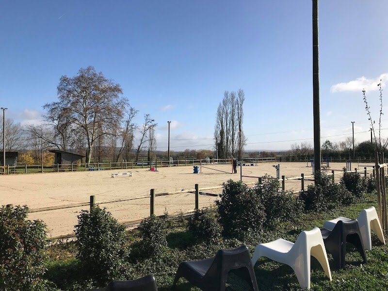 Ecuries - Domaine de Saint Lieux - photo 3