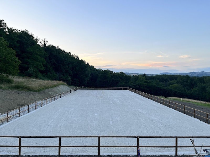 EARL ECURIES DE LA PALUD - photo 1