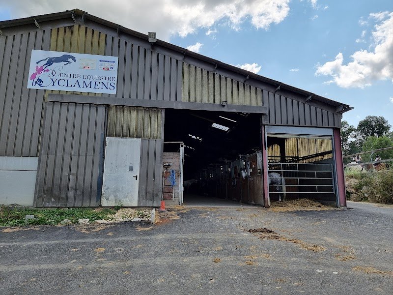Centre équestre Les Cyclamens - photo 3