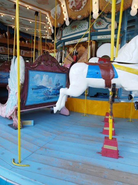 Manège de Chevaux de Bois - photo 2