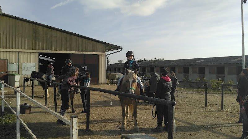 Centre Equestre Le GALOPIN - photo 1