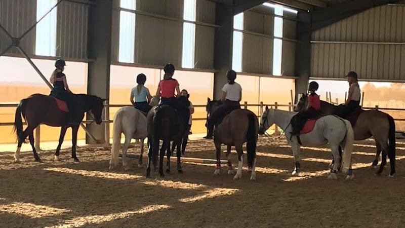 LES ECURIES DU BONHEUR - photo 3