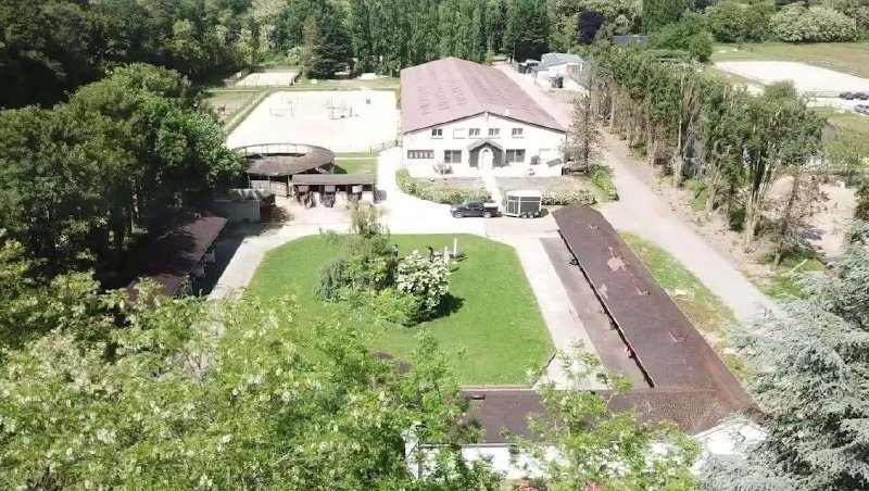 Les Ecuries des H - Ecuries et Pensions pour Chevaux à Fontainebleau - photo 1