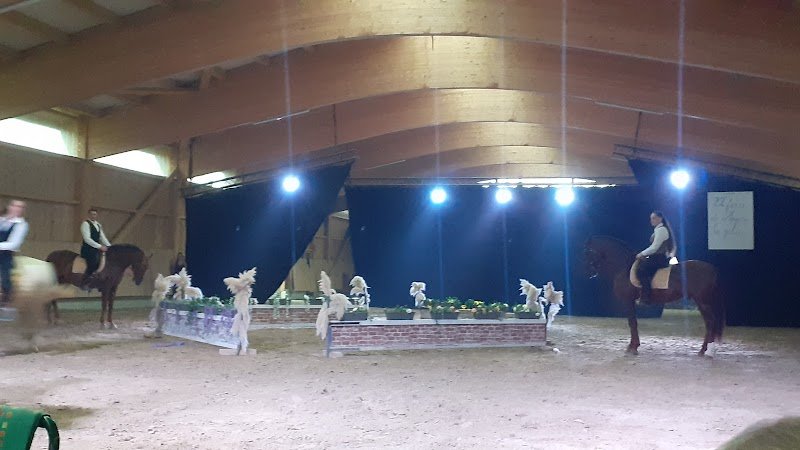 Écurie du Cerneux - photo 1