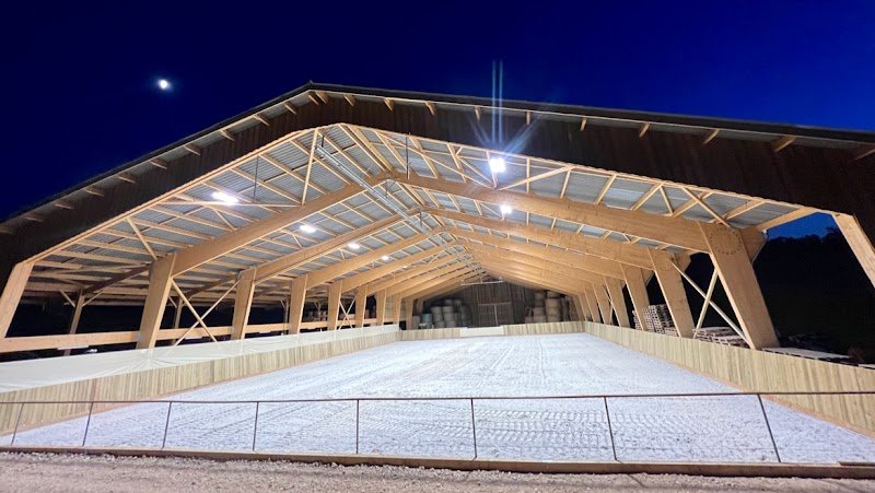 Écurie Leihouse, Self-service Reithalle, Manège, Indoor Horse arena, Pension pour chevaux, Pferdepension, Horse Boarding