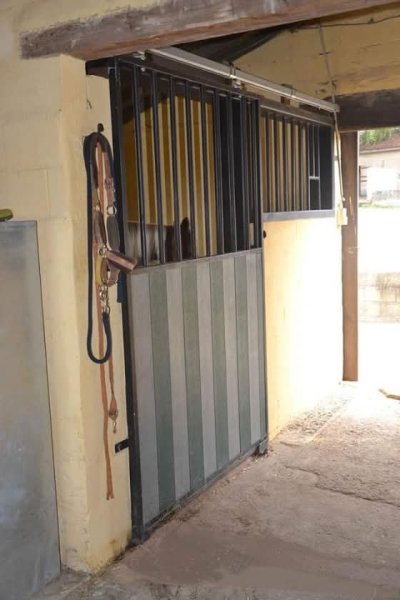 Écurie des Saules (Viesville)