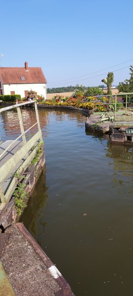 Camping Piscine Saint-Jean-de-Vaux - photo 1