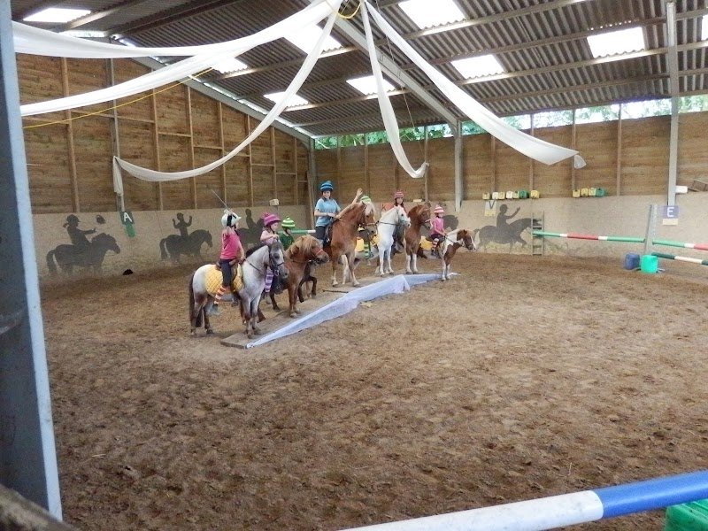 Poney Club Des Ecuries de Jouy - photo 2