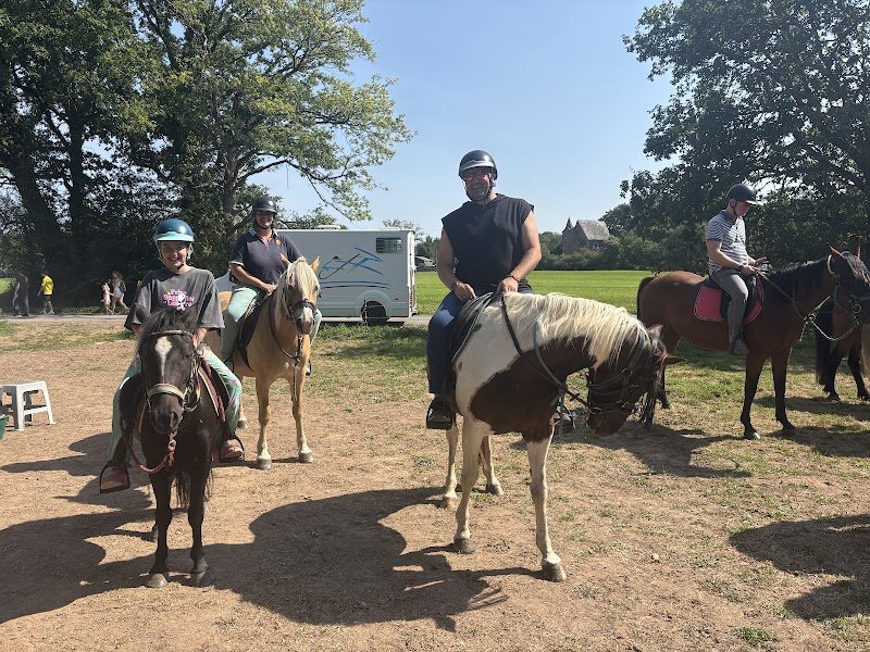 Ecuries de Kerviolo, centre équestre,pension sport et loisir /guide randonnée Brocéliande