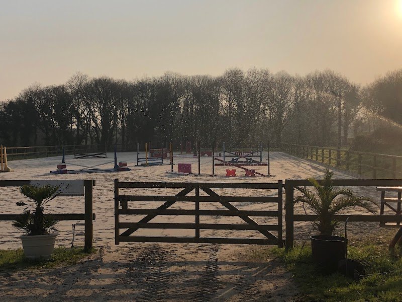 Ecurie Pryen - photo 1