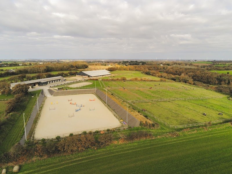 ECURIES ANNE TROMELIN - photo 1