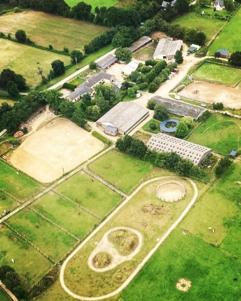 Ecurie de propriétaires - photo 1