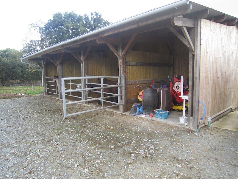 Les Ecuries Du Cormier