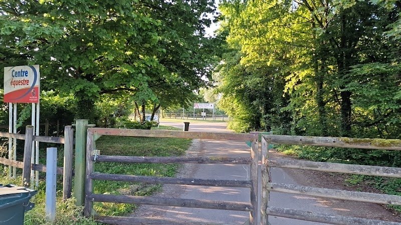 Centre Équestre du Val d'Auron - photo 3
