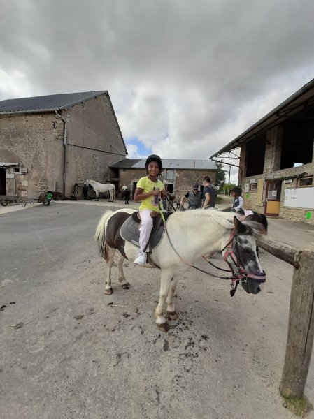 Centre Equestre M.D.V - photo 1