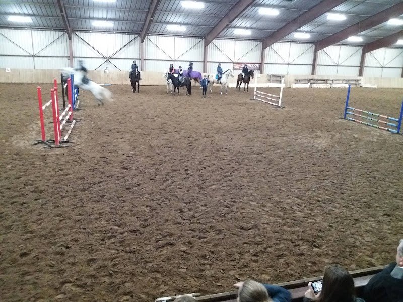 Ecuries Du Val De L'eure - photo 2