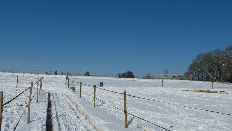 Ecuries de la Vallée aux Chevreuils - photo 1