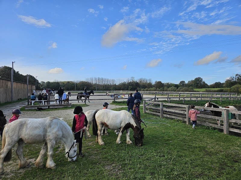 ECURIES DES PATIS - photo 2