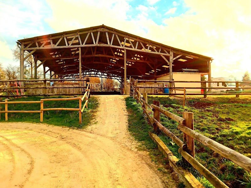 Les Écuries d'Attez