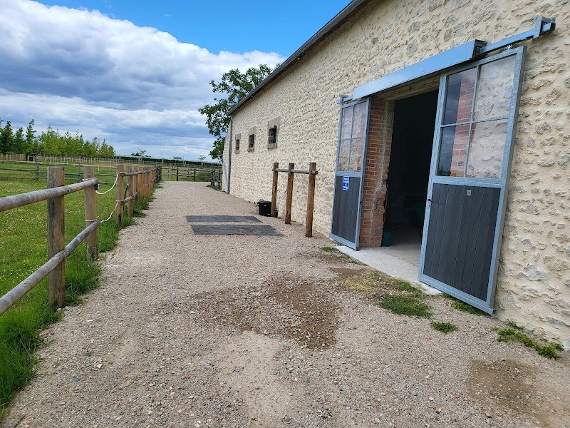 Les écuries du Dhuy - photo 1