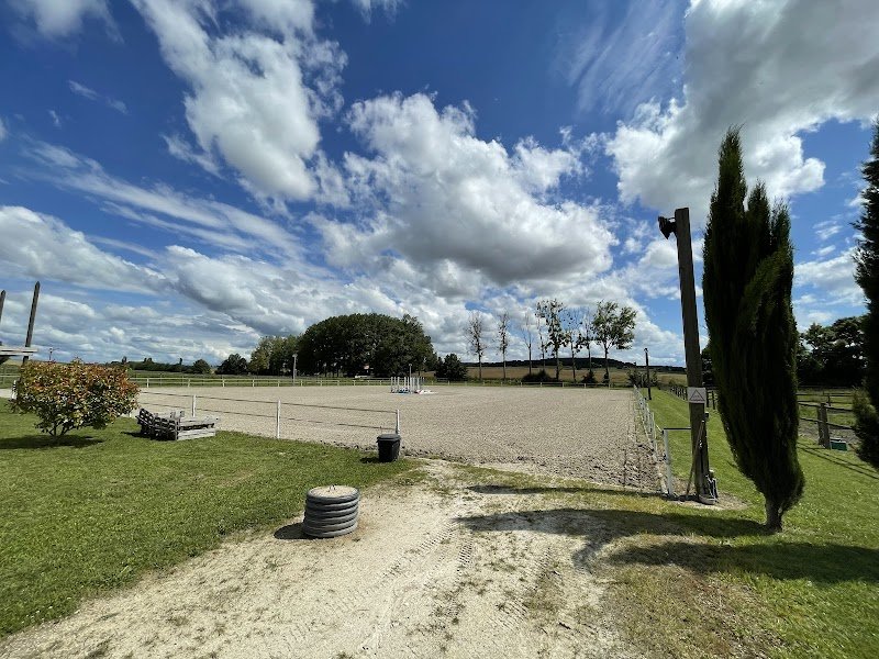 Domaine de Saint Ustre - Écurie de propriétaires