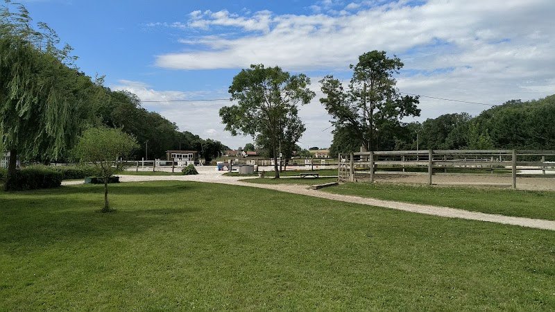 Ecuries de la Vallée des Rois